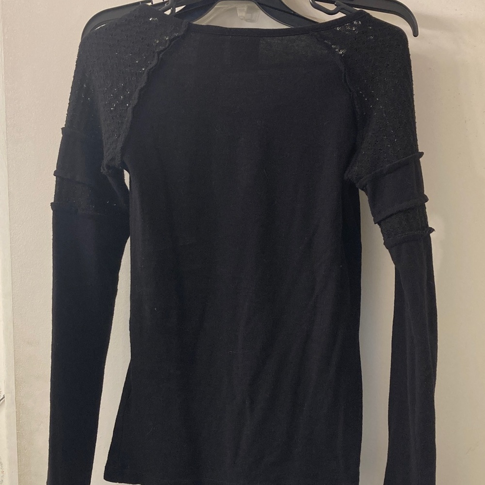 Harley-Davidson Women's Black Long Sleeve Top with Colorful Logo - Picture 4 of 4